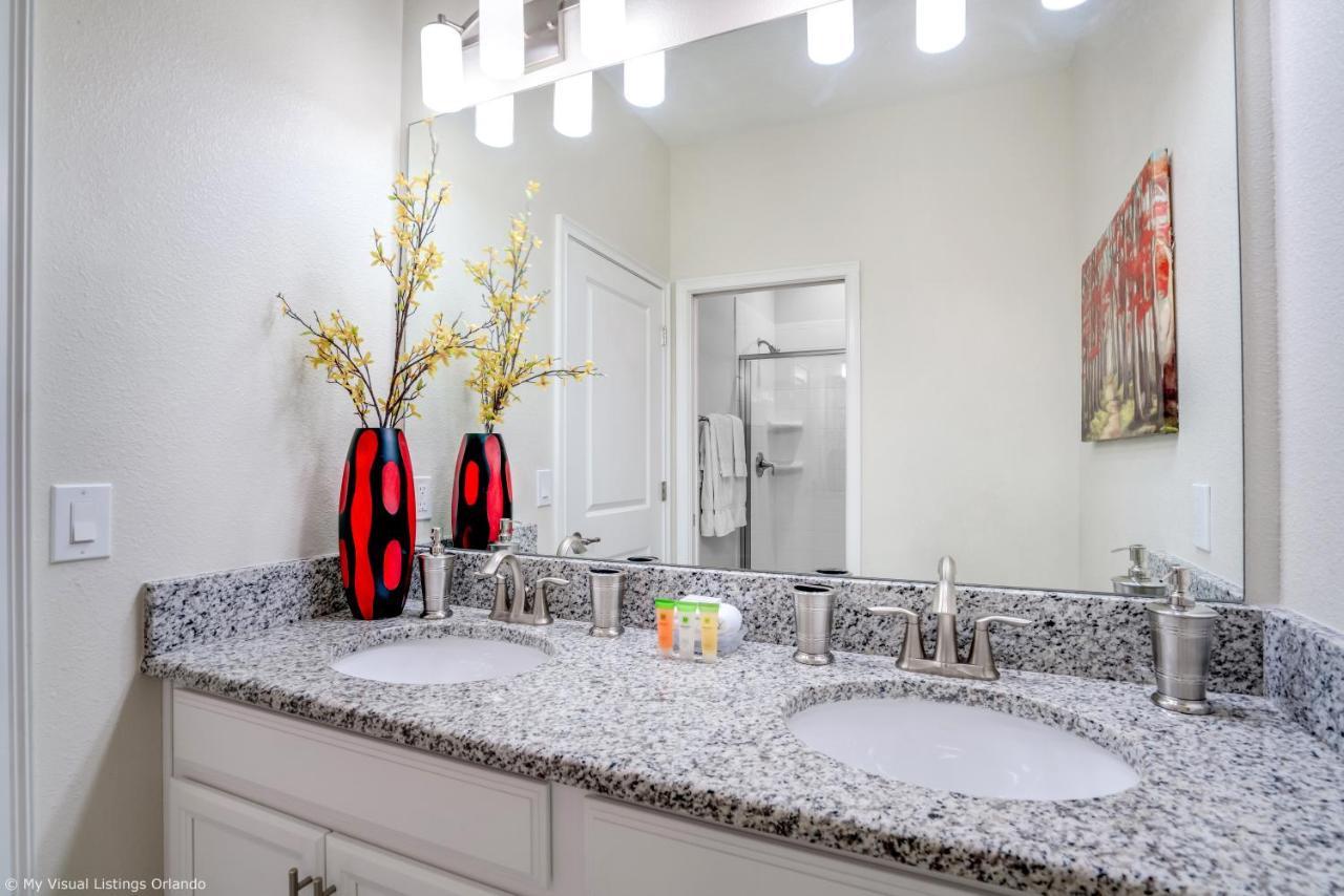 Stunning Lakeview Townhome W Private Pool キシミー エクステリア 写真